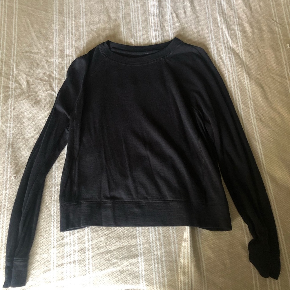 Lululemon Cropped Long Sleeve Sweater